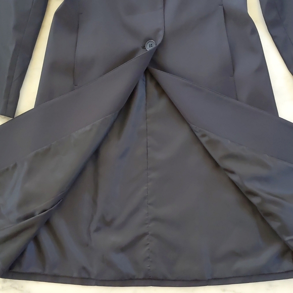 NWOT. Dark Navy Blue Thick Polyester Coat with Lining and Pockets. - Picture 6 of 9